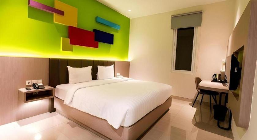 Zoom Dharmahusada Hotel Sorabaya Extérieur photo